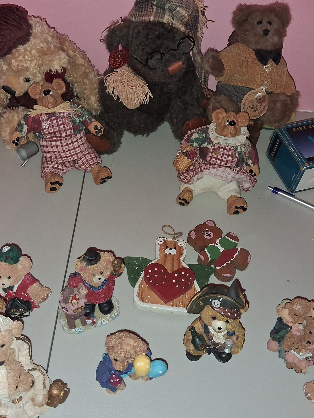 Assorted Decorative Teddy Bear Figurines - Mixed Colors